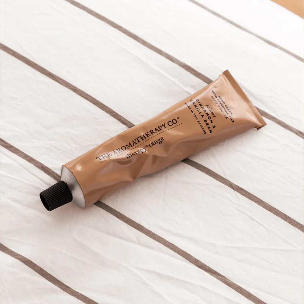 THE AROMATHERAPY CO Therapy Hand Cream Balance - Cinnamon & Vanilla Bean