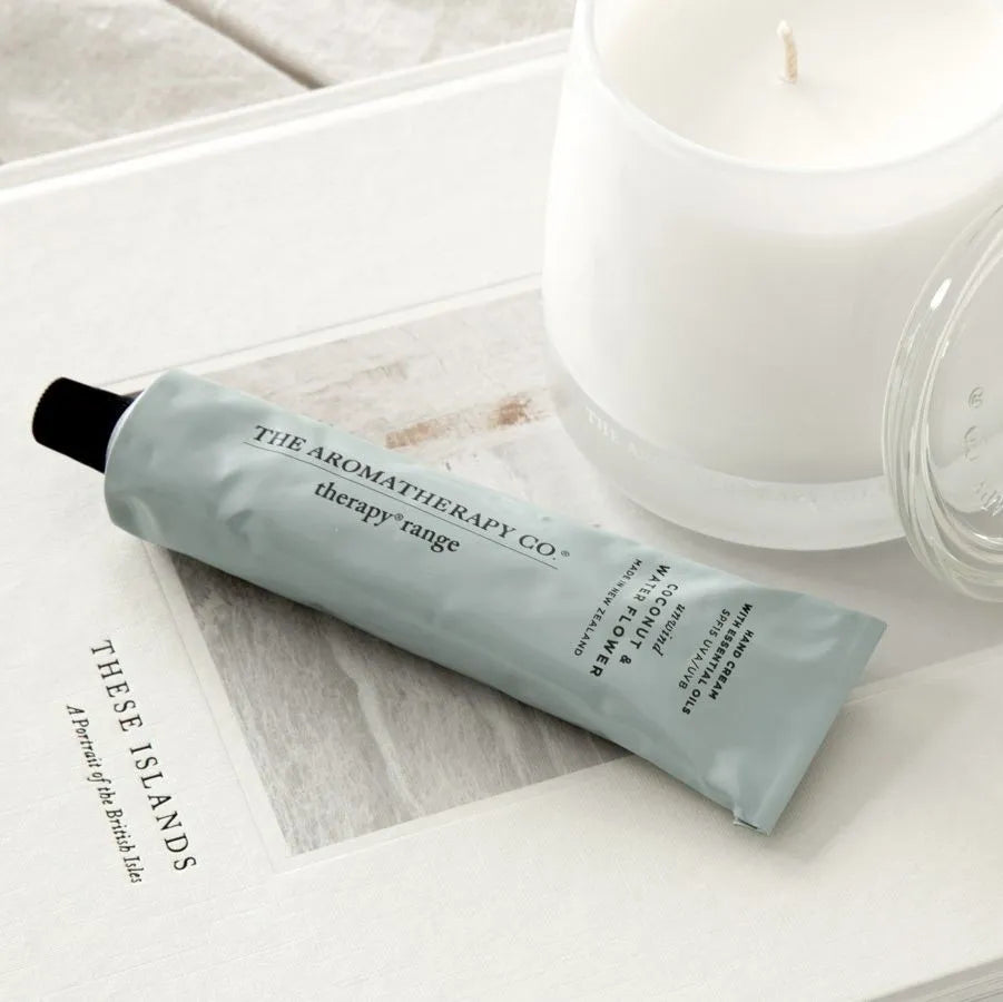THE AROMATHERAPY CO Therapy Hand Cream Unwind - Coconut & Water Flower