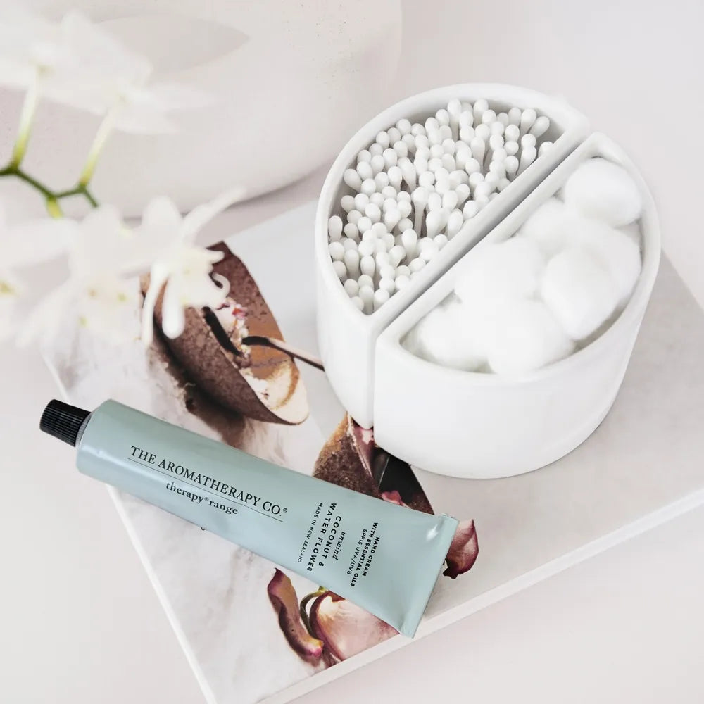 THE AROMATHERAPY CO Therapy Hand Cream Unwind - Coconut & Water Flower