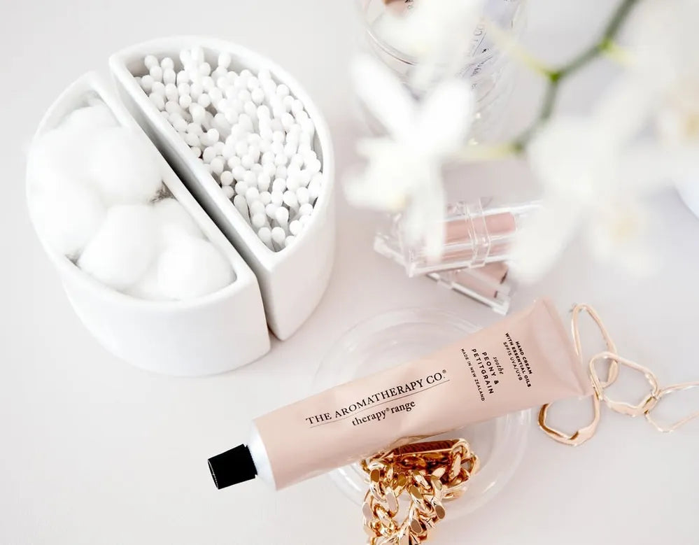 THE AROMATHERAPY CO Therapy Hand Cream Soothe - Peony & Petitgrain