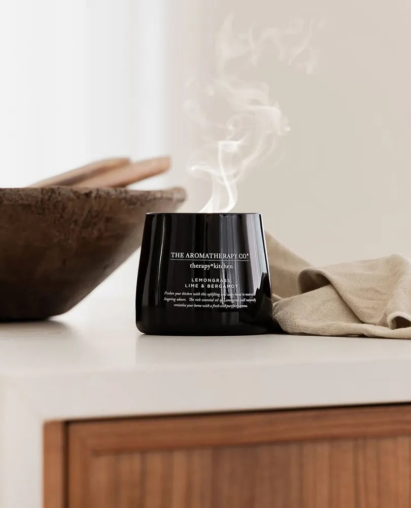 THE AROMATHERAPY CO Therapy Kitchen Candle - Lemongrass Lime & Bergamot