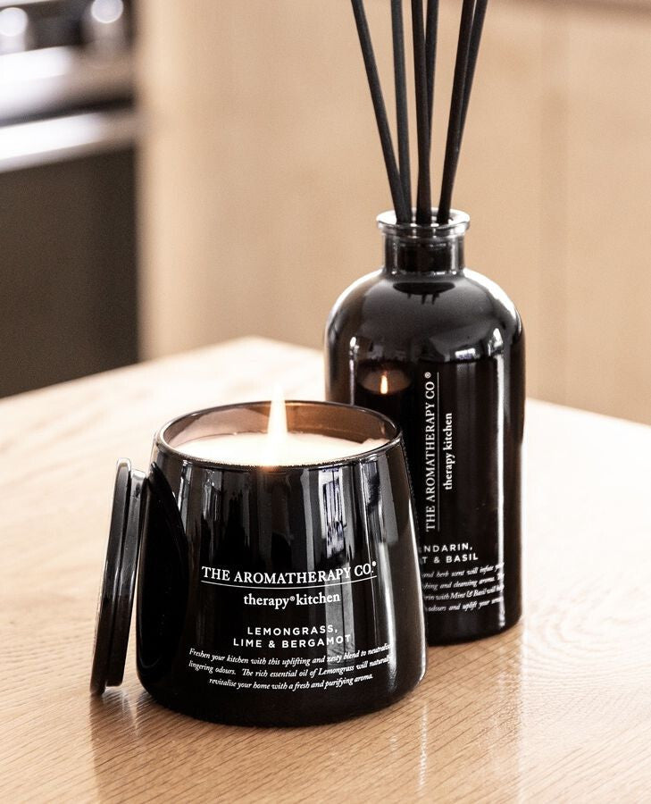 THE AROMATHERAPY CO Therapy Kitchen Candle - Lemongrass Lime & Bergamot