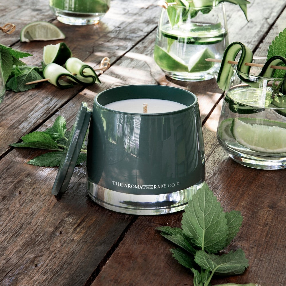 THE AROMATHERAPY CO Therapy Garden Candle - Wild Mint & Lime