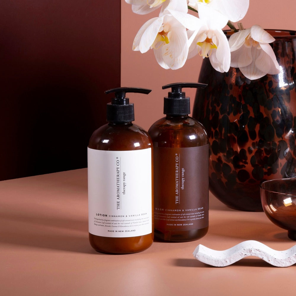 THE AROMATHERAPY CO Therapy Hand & Body Lotion Balance - Cinnamon & Vanilla Bean