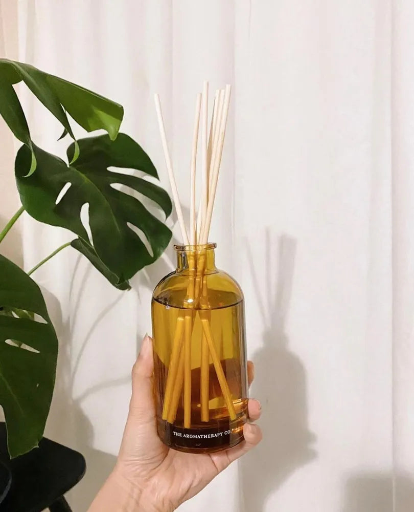 THE AROMATHERAPY CO Therapy Reed Diffuser Unwind - Coconut & Water Flower