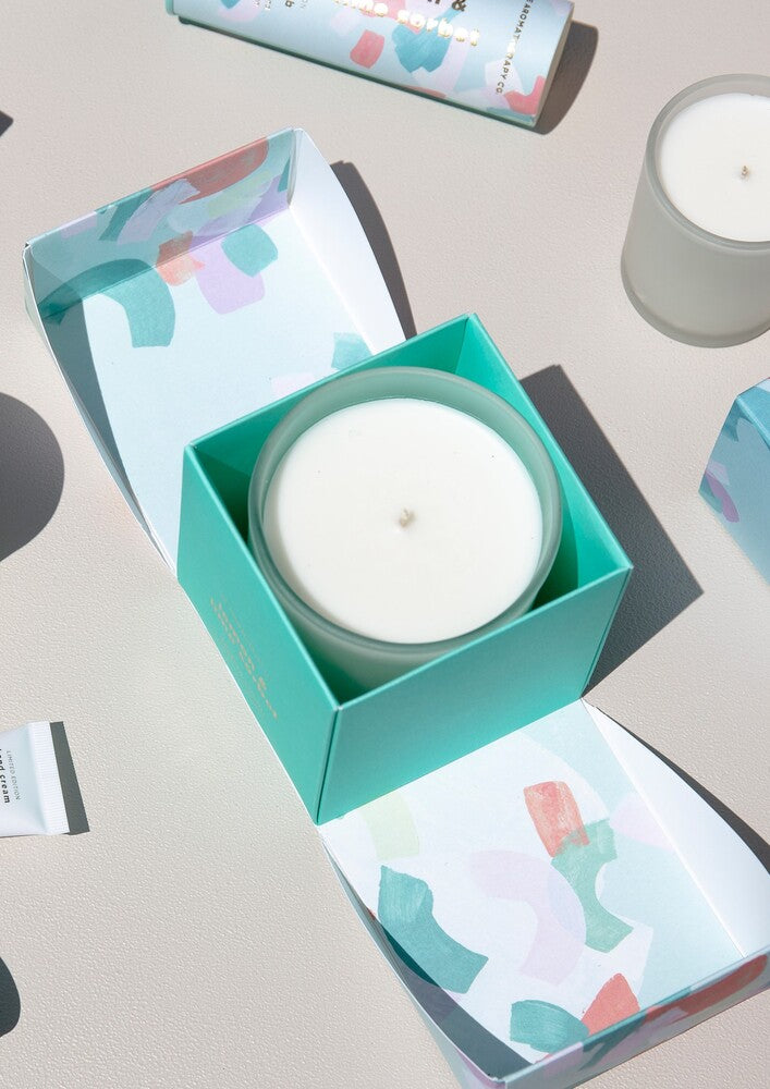 THE AROMATHERAPY CO Festive Favours Candle - Lemon & Lime Sorbet