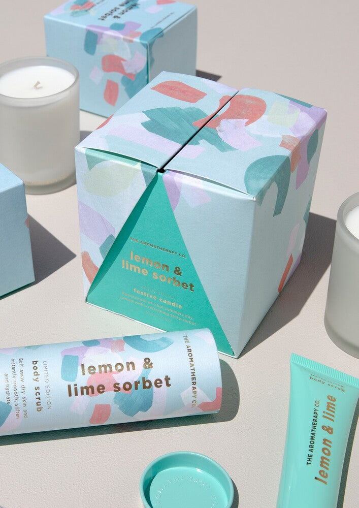 THE AROMATHERAPY CO Festive Favours Candle - Lemon & Lime Sorbet