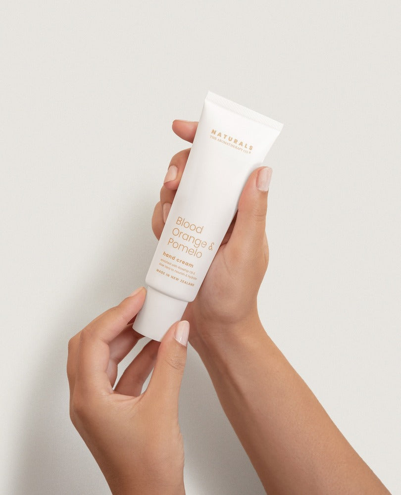 THE AROMATHERAPY CO Naturals Hand Cream - Blood Orange & Pomelo