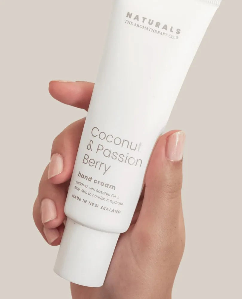 THE AROMATHERAPY CO Naturals Hand Cream - Coconut & Passion Berry