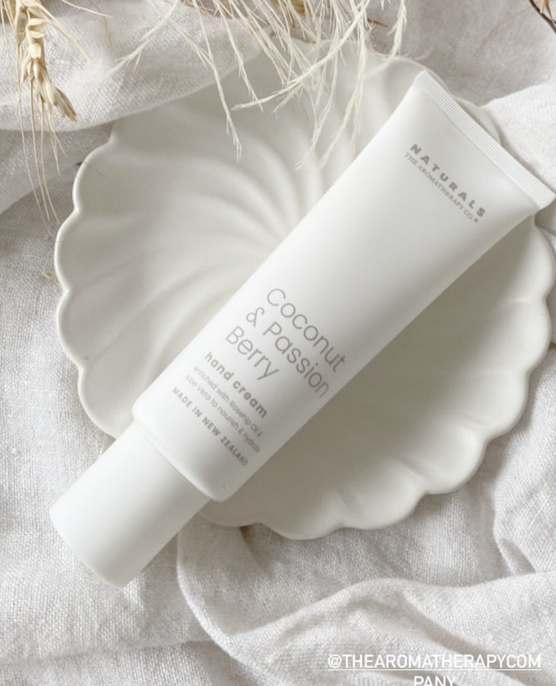 THE AROMATHERAPY CO Naturals Hand Cream - Coconut & Passion Berry
