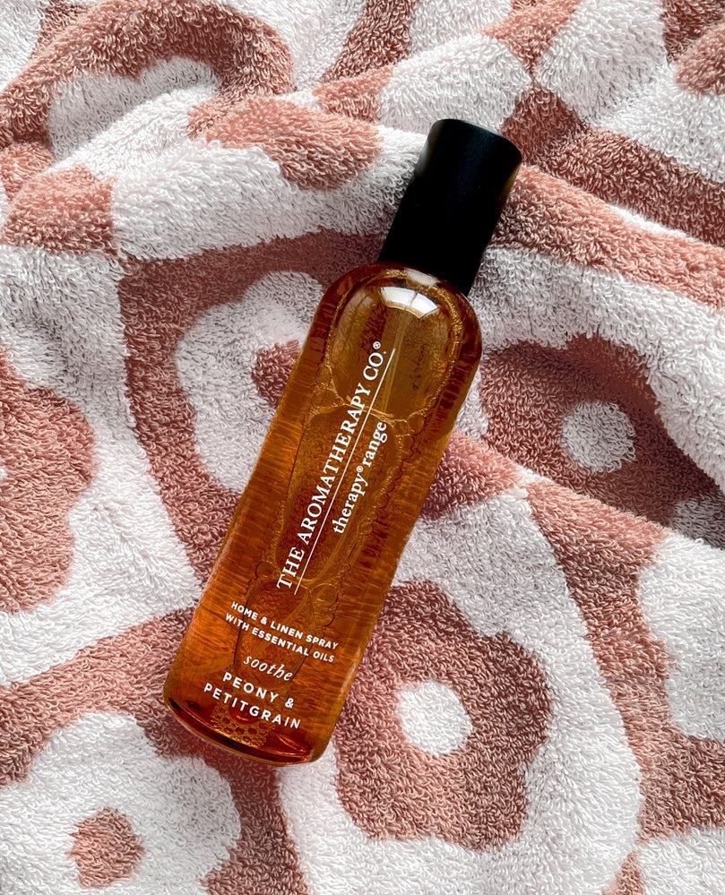 THE AROMATHERAPY CO Therapy Linen & Room Spray Soothe - Peony & Petitgrain