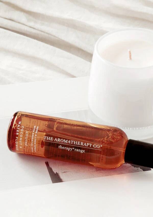 THE AROMATHERAPY CO Therapy Linen & Room Spray Unwind - Coconut & Water Flower