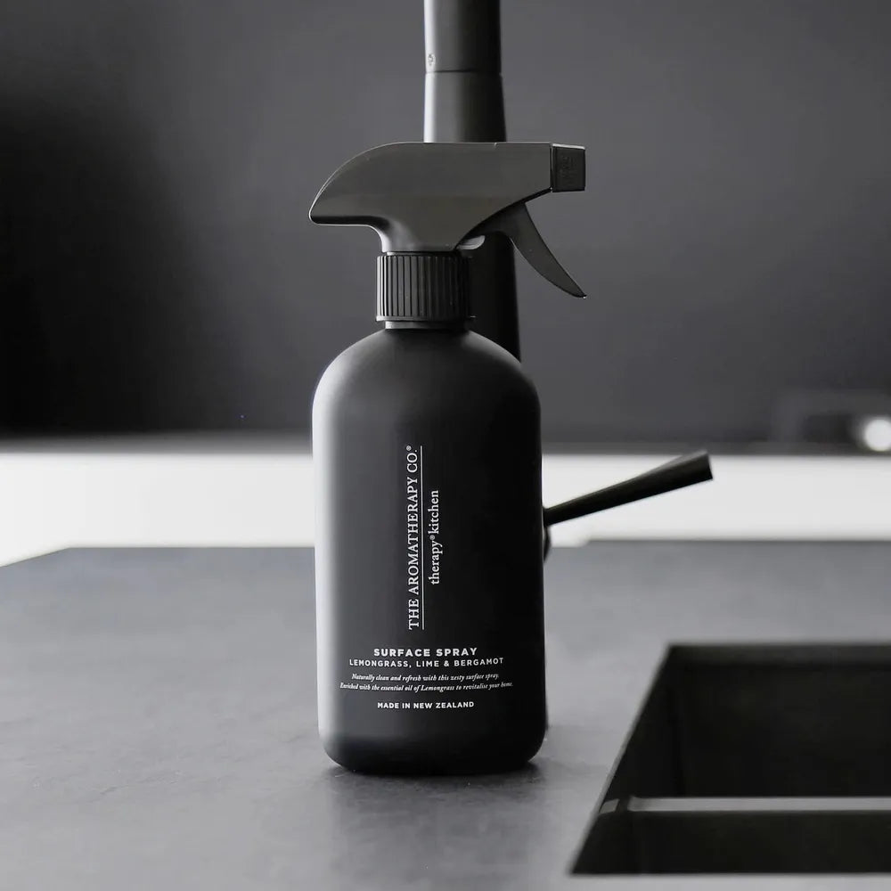 THE AROMATHERAPY CO Therapy Kitchen Surface Spray - Lemongrass Lime & Bergamot