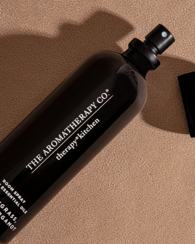THE AROMATHERAPY CO Therapy Kitchen Surface Spray - Lemongrass Lime & Bergamot