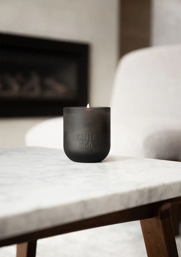 THE AROMATHERAPY CO Smith & Co Candle - Tabac & Cedarwood