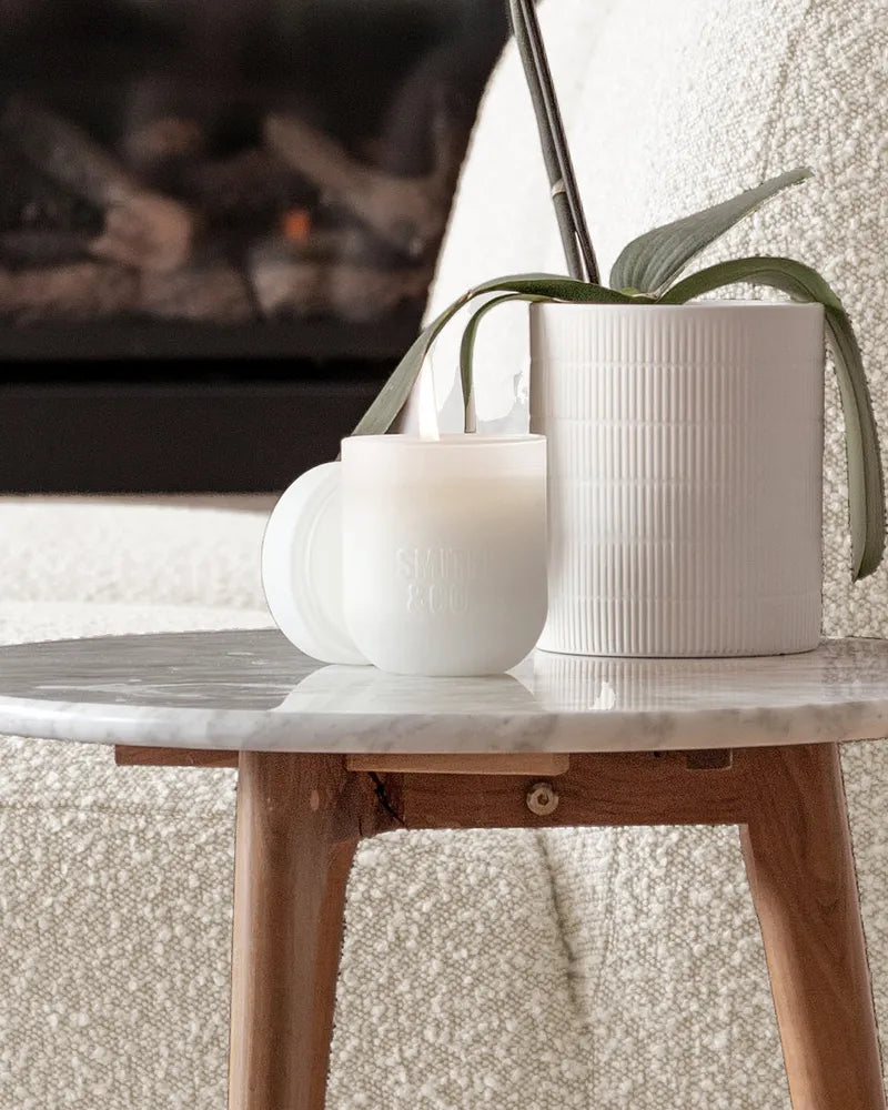 THE AROMATHERAPY CO Smith & Co Candle - Tonka & White Musk