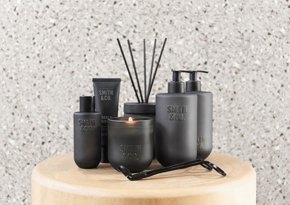 THE AROMATHERAPY CO Smith & Co Reed Diffuser - Tabac & Cedarwood