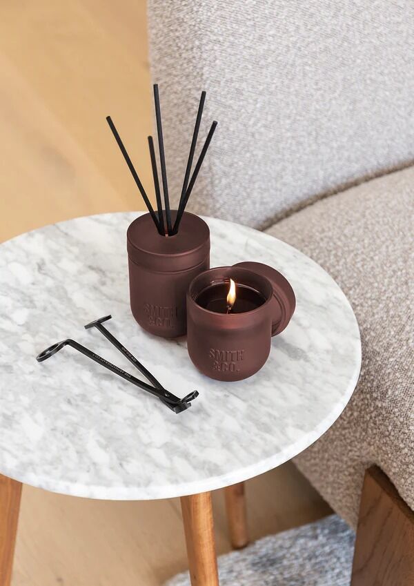 THE AROMATHERAPY CO Smith & Co Reed Diffuser - Black Oud & Saffron