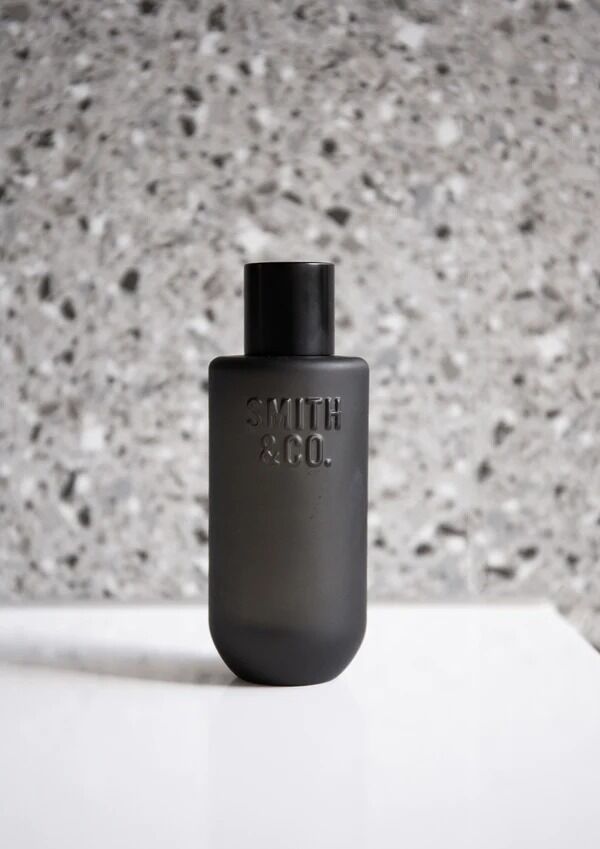 THE AROMATHERAPY CO Smith & Co Room Spray - Tabac & Cedarwood
