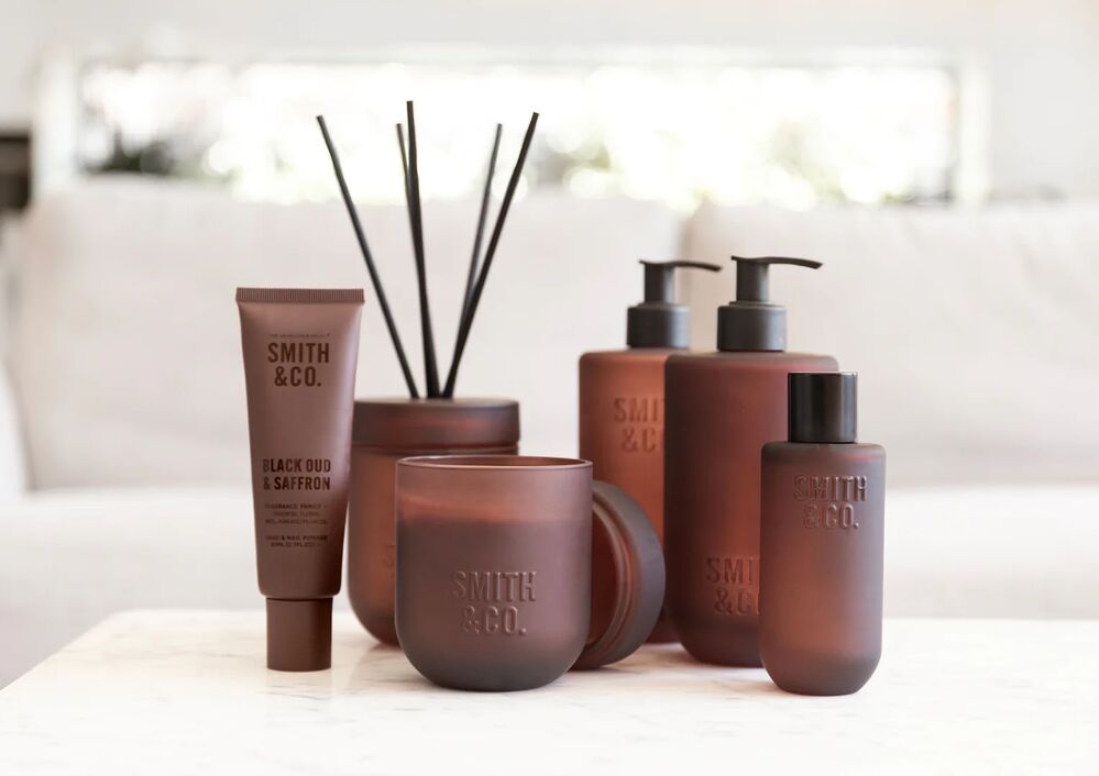 THE AROMATHERAPY CO Smith & Co Room Spray - Black Oud & Saffron