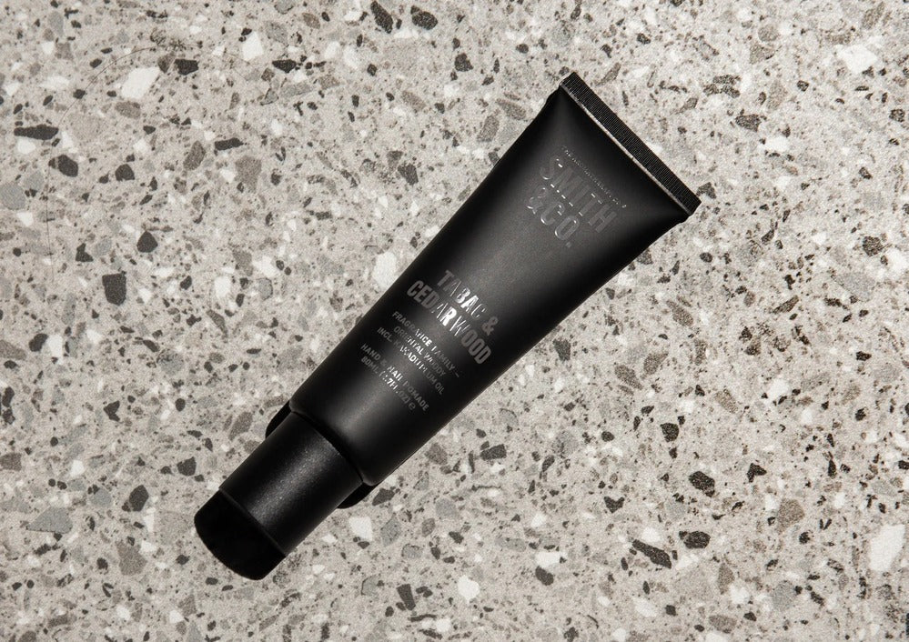 THE AROMATHERAPY CO Smith & Co Hand Cream - Tabac & Cedarwood
