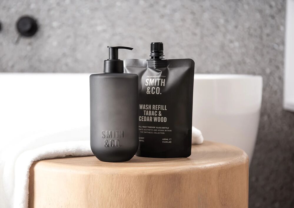 THE AROMATHERAPY CO Smith & Co Hand & Body Wash - Tabac & Cedarwood