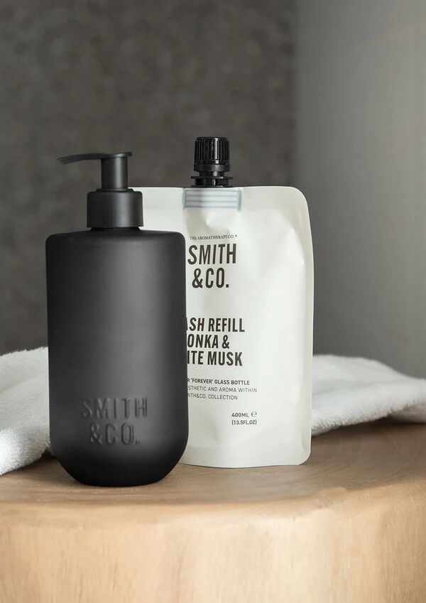THE AROMATHERAPY CO Smith & Co Hand & Body Lotion Refill - Tonka & White Musk