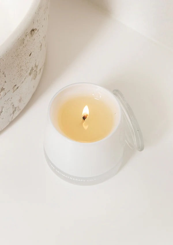 THE AROMATHERAPY CO Therapy Candle Restore - Wild Berry & Jasmine