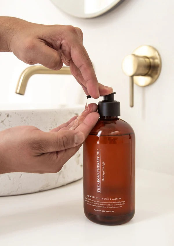 THE AROMATHERAPY CO Therapy Hand & Body Wash - Wild Berry & Jasmine