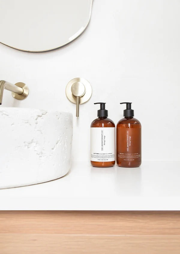 THE AROMATHERAPY CO Therapy Hand & Body Lotion - Wild Berry & Jasmine