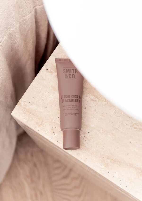 THE AROMATHERAPY CO Smith & Co Hand Cream - Blush Rose & Blackberry