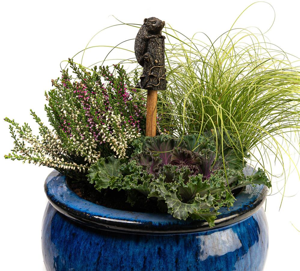Jardinopia Cane Companion - Antique Bronze Hedgehog