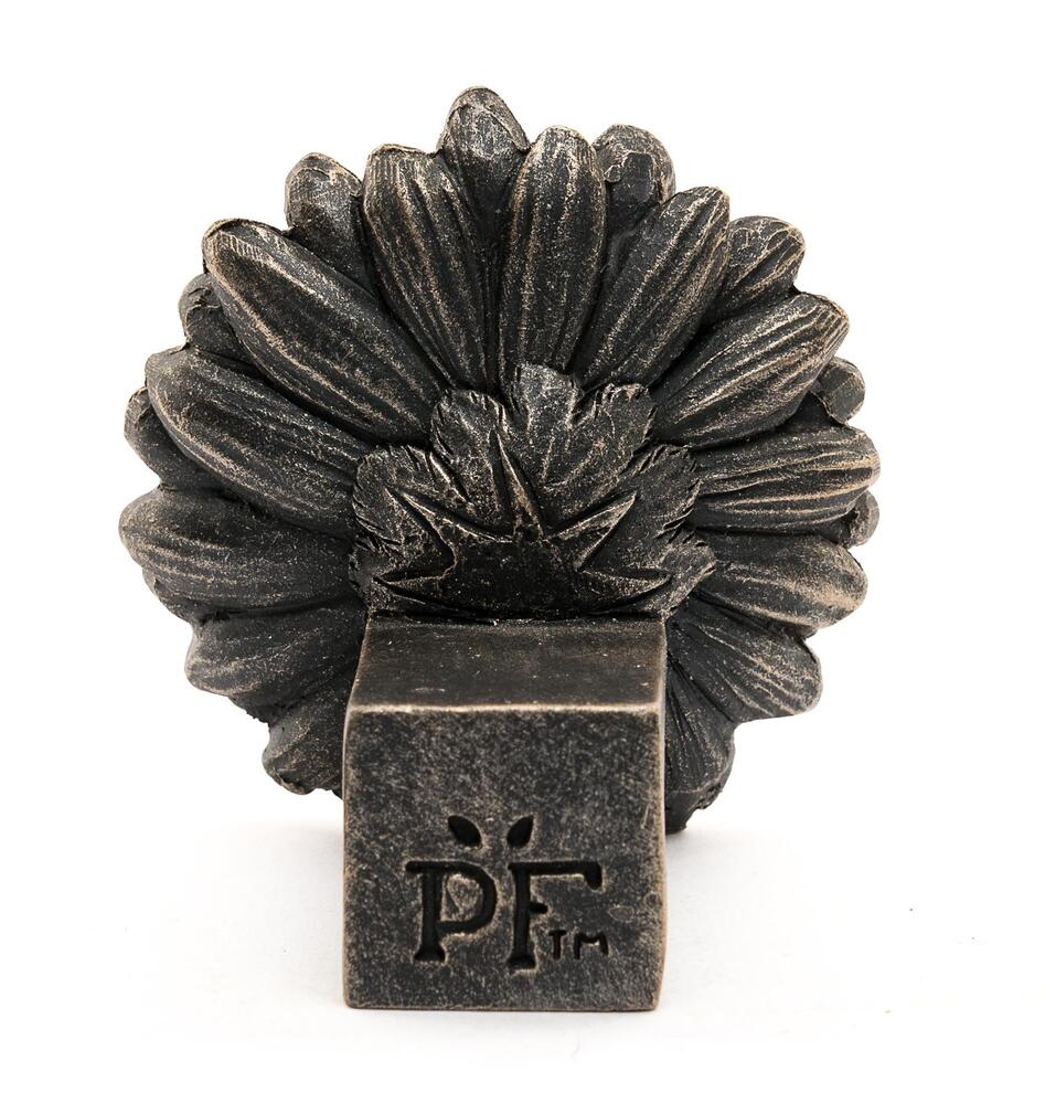 Jardinopia Potty Feet - Antique Bronze Daisy (Set Of 3)