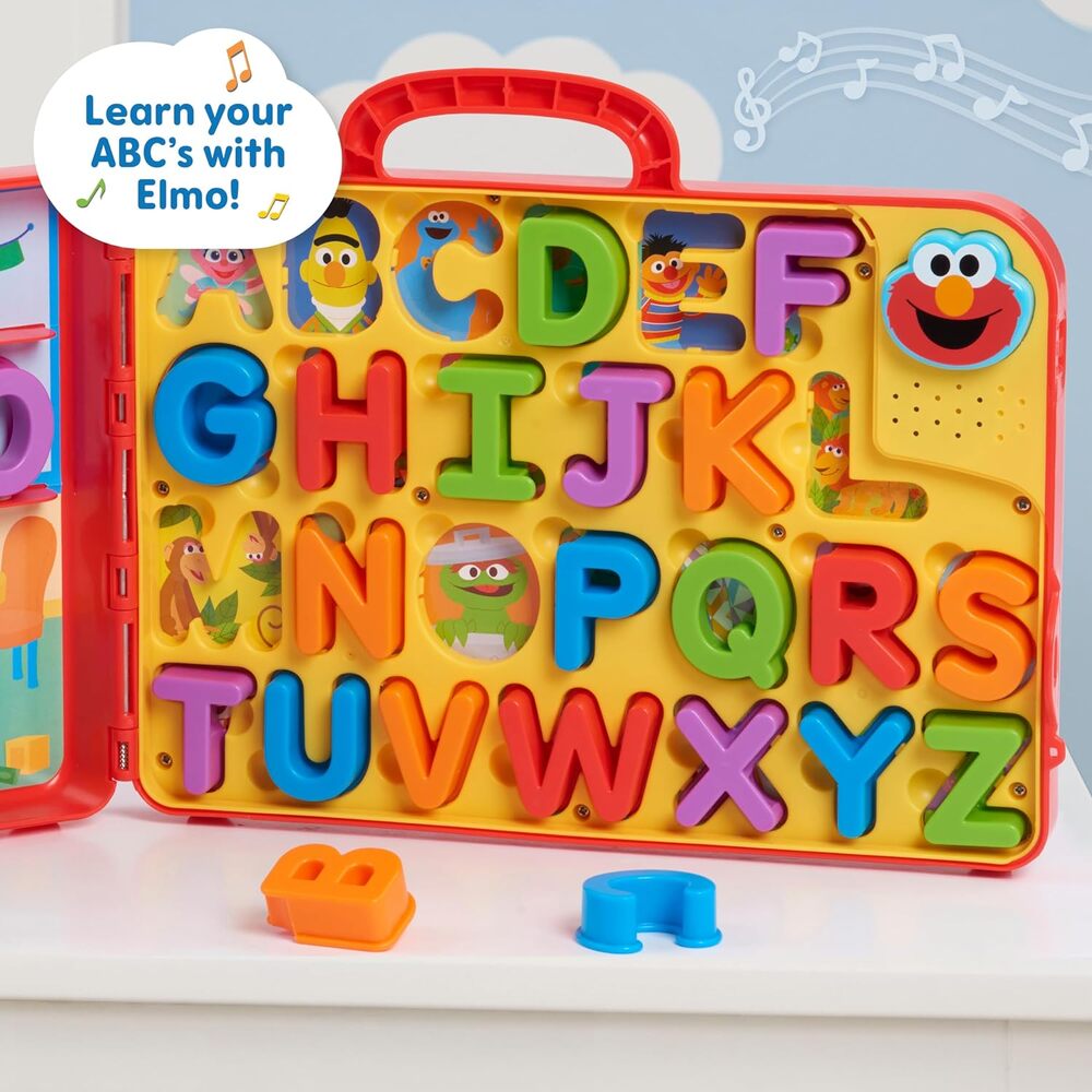 Sesame Street - Elmo's Learning Letters