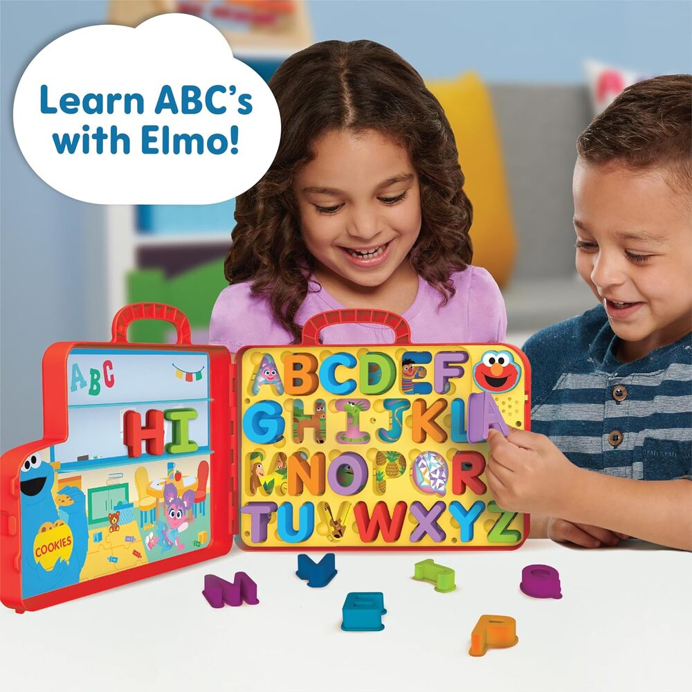 Sesame Street - Elmo's Learning Letters