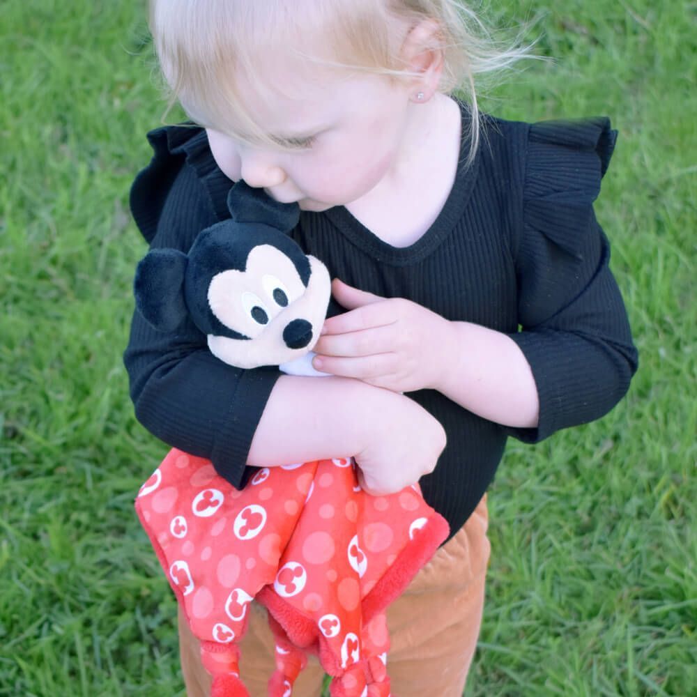 Disney Baby Mickey Mouse - Knotted Snuggle Blanky