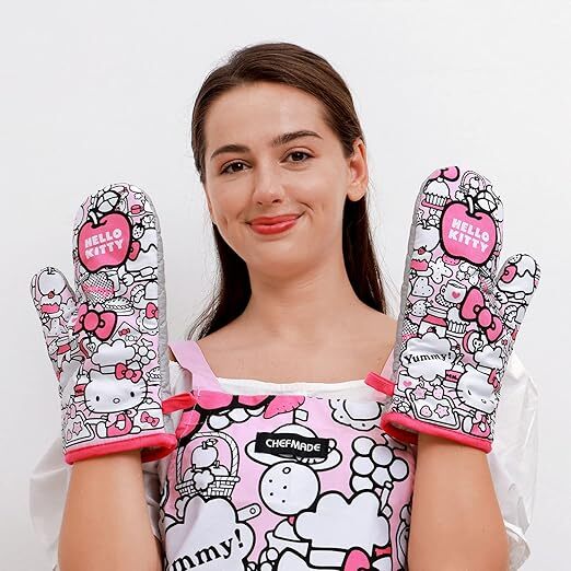 Chefmade x Sanrio - Hello Kitty Oven Mitts (Set of 2) - Yummy Tea Time