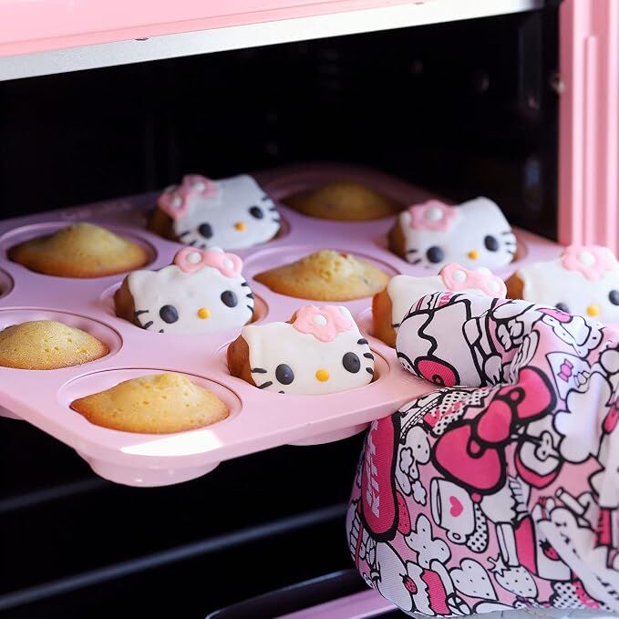 Chefmade x Sanrio - Hello Kitty Non-Stick 12 Cupcake Pan