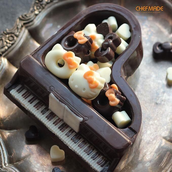 Chefmade x Sanrio - Hello Kitty Shape Silicone Chocolate Mold