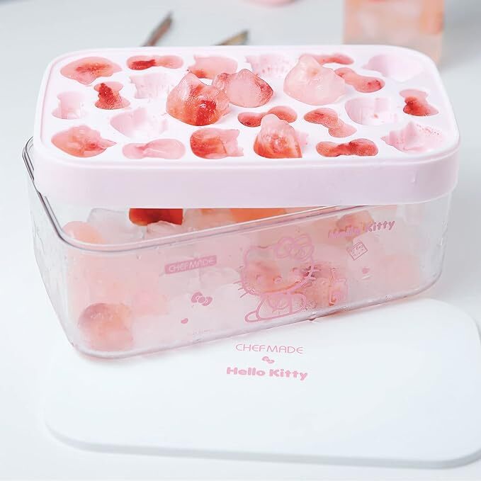 Chefmade x Sanrio - Hello Kitty Ice Cube Tray with Lid & Bin