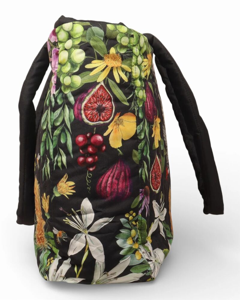 La La Land Vineyard Visions - Comforter Bag
