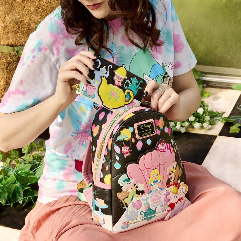 Loungefly Disney Alice in Wonderland - Unbirthday Mini Backpack