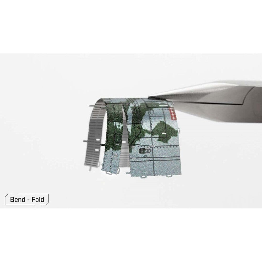 Metal Earth - 3D Metal Model Kit - P-47 Thunderbolt