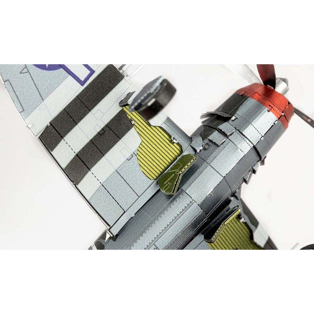 Metal Earth - 3D Metal Model Kit - P-47 Thunderbolt