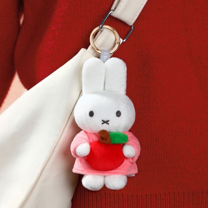 Miffy Keyring - Miffy with Apple