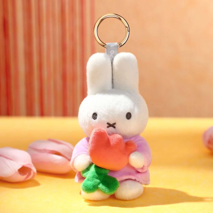 Miffy Keyring - Miffy with Tulip