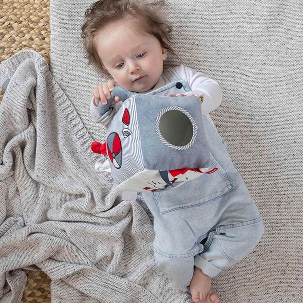 Miffy Fun At The Sea - Miffy Activity Cube