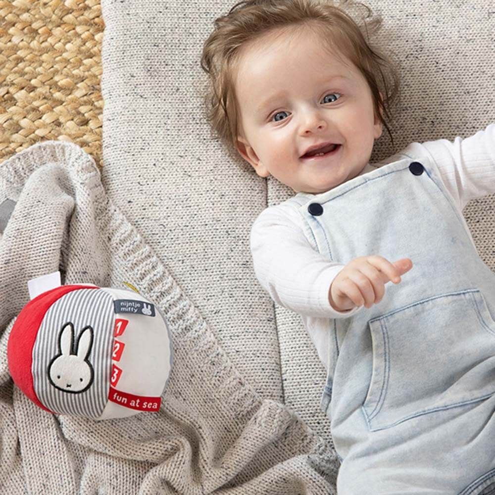 Miffy Fun At The Sea - Miffy Activity Ball