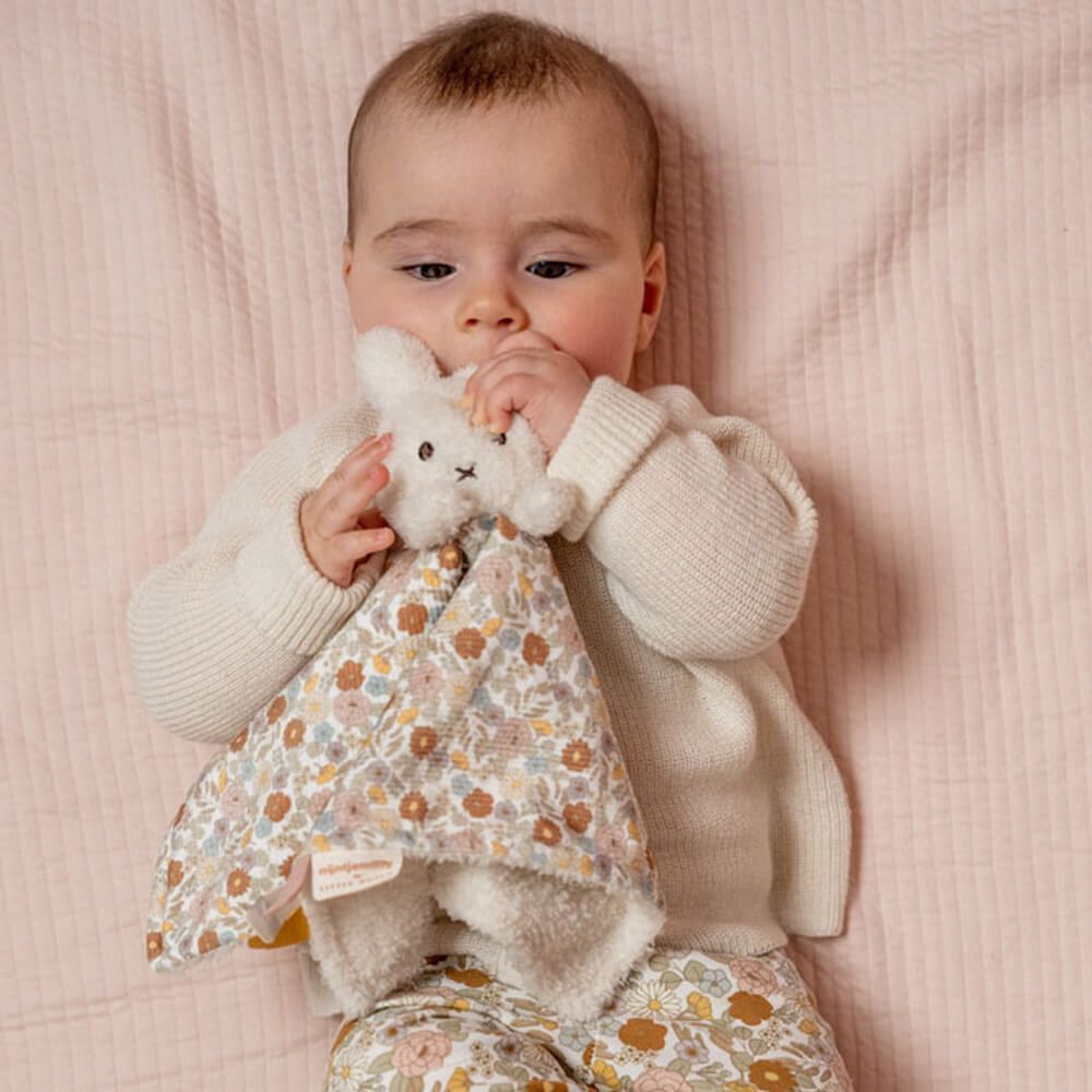 Miffy x Little Dutch - Miffy Vintage Flowers Cuddle Blanket