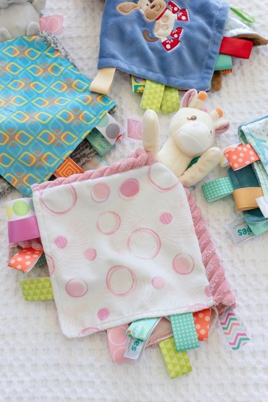 Mary Meyer - Taggies - Tilly Giraffe Character Blanket